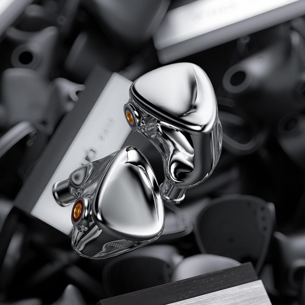 FiiO FX17 Silver – Flagship Hybrid IEMs with 1DD + 4BA + 8EST Drivers